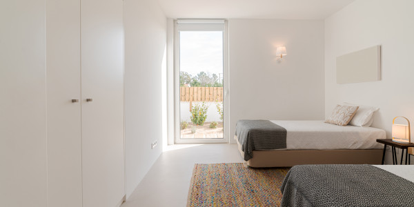 Comprar / Vender Casas Unifamiliares y Chalets en Navalcarnero · con Mobiliario y Carpintería a Medida