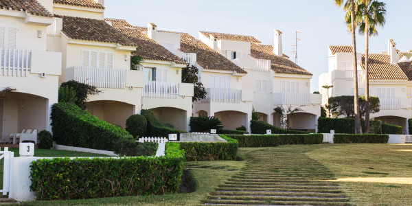 Compraventa de Inmuebles en Carabaña · Adosados