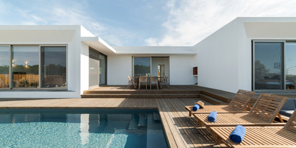 Compraventa de Inmuebles en Carabaña · Casas Diseño Minivalista